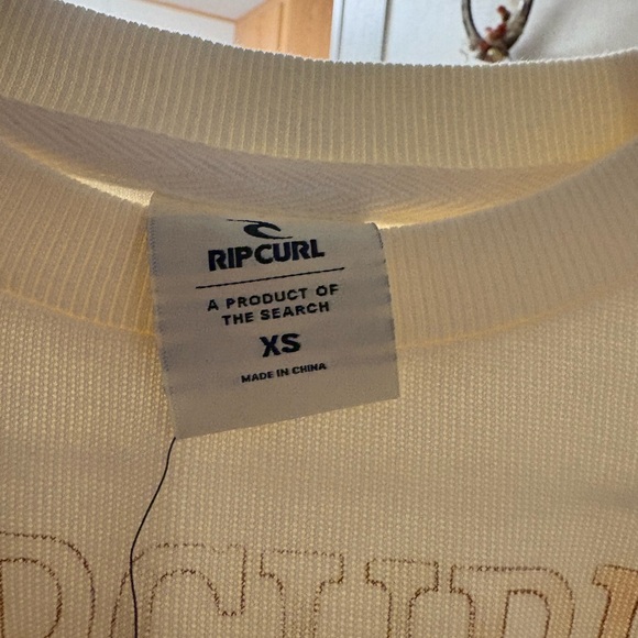 New With Tags Rip Curl Cream Graphic Sweatshirt - Picture 3 of 3